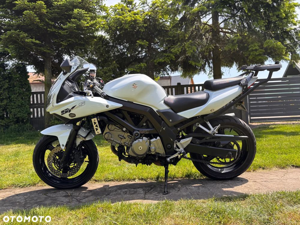 Suzuki SV - 4