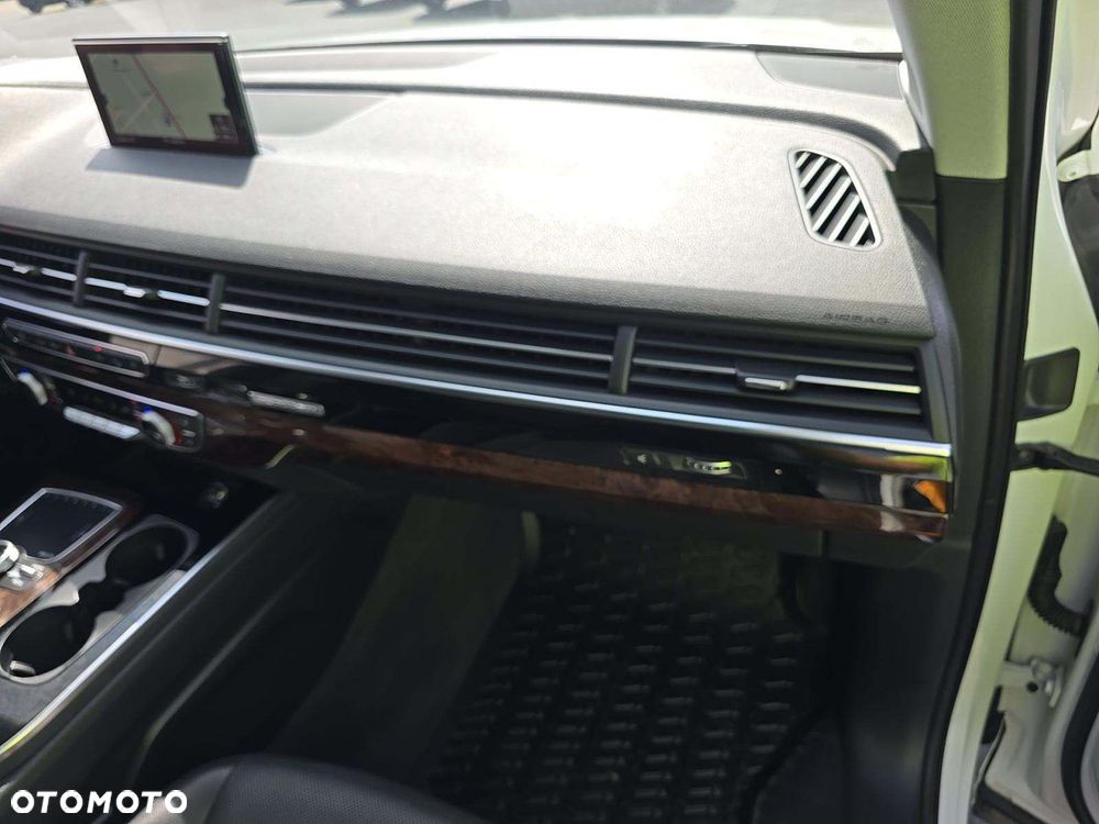 Audi Q7 3.0 TFSI Quattro Tiptronic - 14