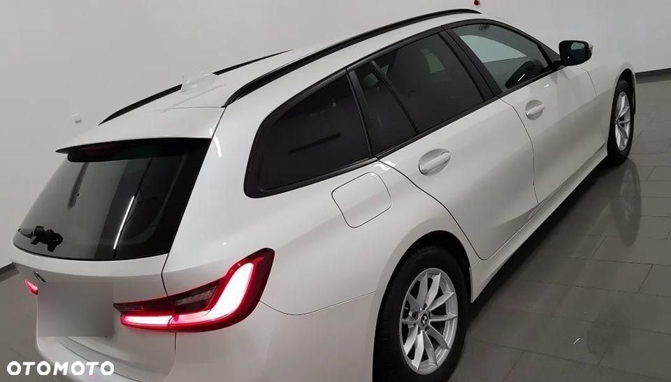 BMW Seria 3 320d Luxury Line - 7