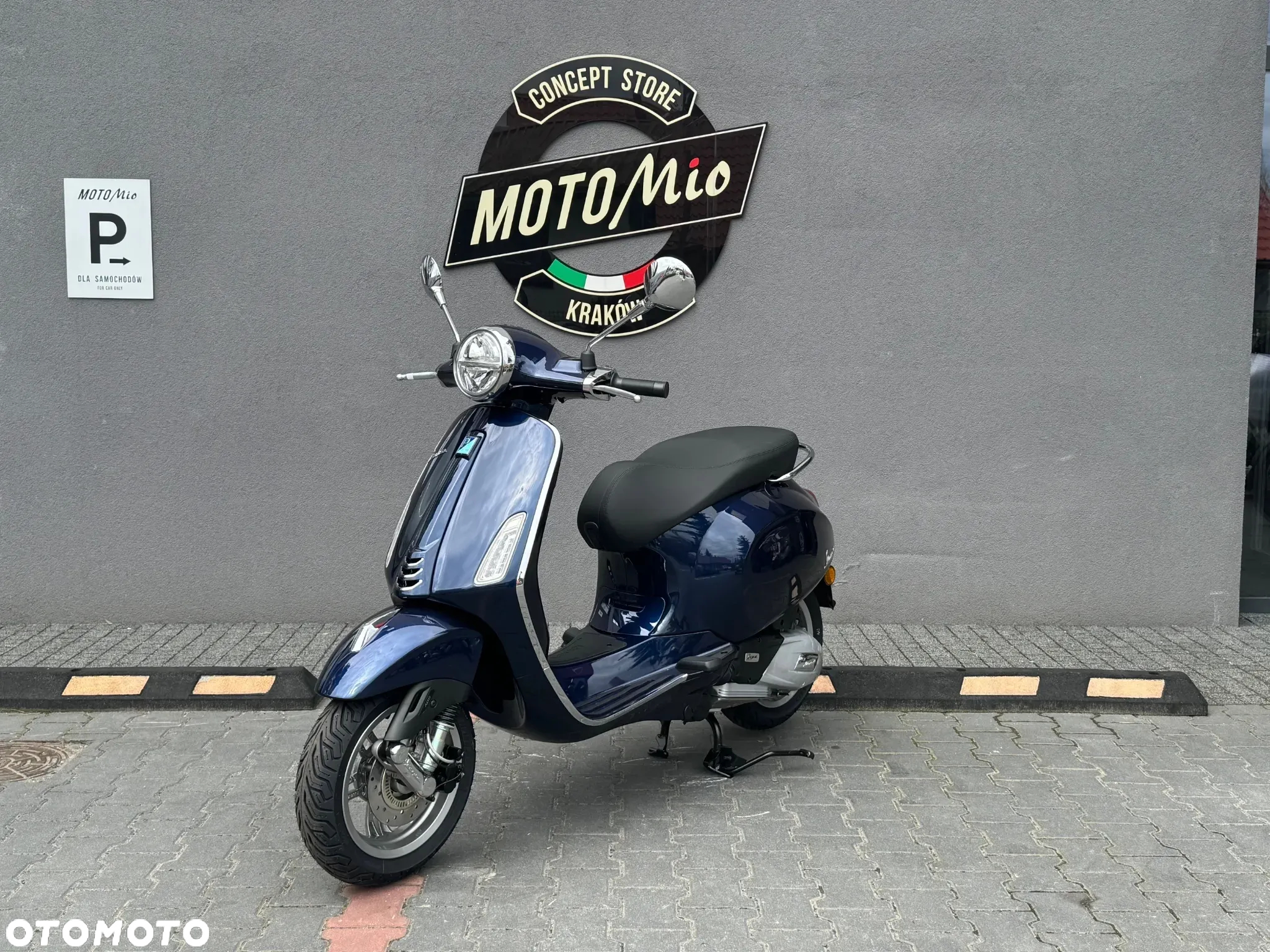 Vespa Primavera - 4
