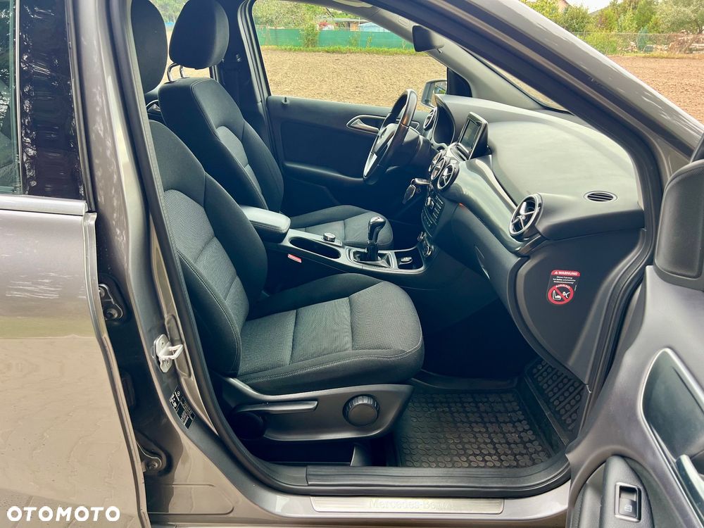 Mercedes-Benz Klasa B 200 CDI (BlueEFFICIENCY) - 22