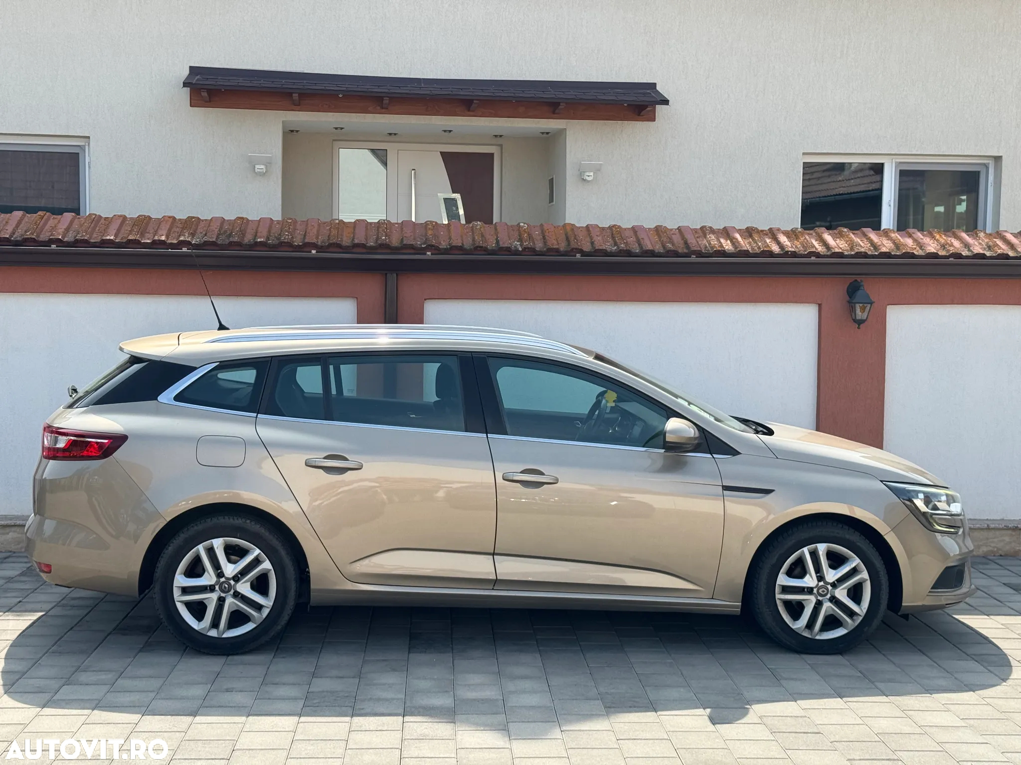 Renault Megane Grandtour ENERGY dCi 110 EDC BUSINESS - 34