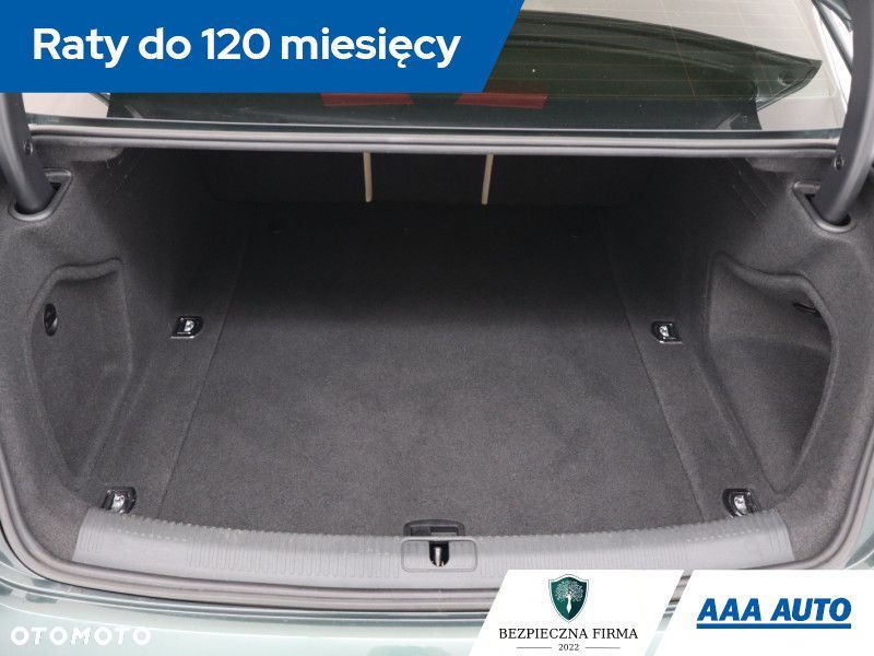 Audi A4 Limousine - 16