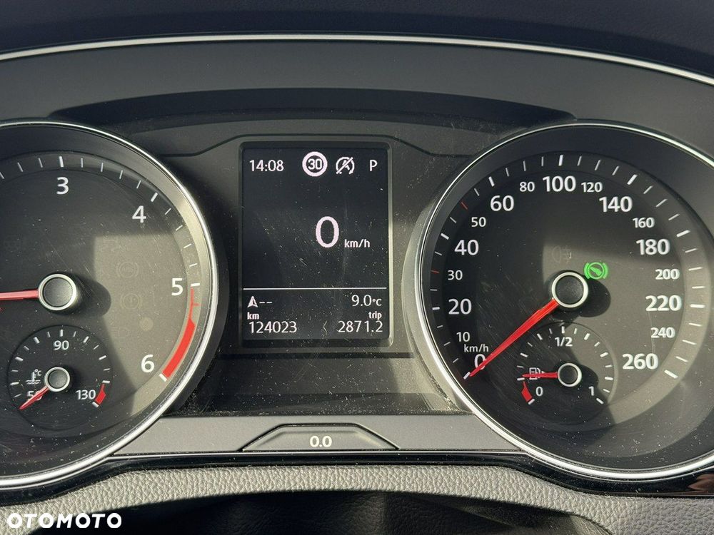 Volkswagen Passat 2.0 TDI EVO Business DSG - 34