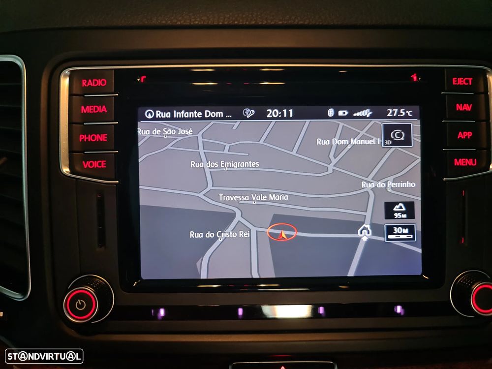 VW Sharan 2.0 TDI Blue Highline DSG - 11