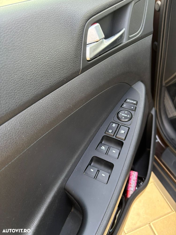 Hyundai Tucson 1.6 T-GDi 4WD 7DCT Style - 11