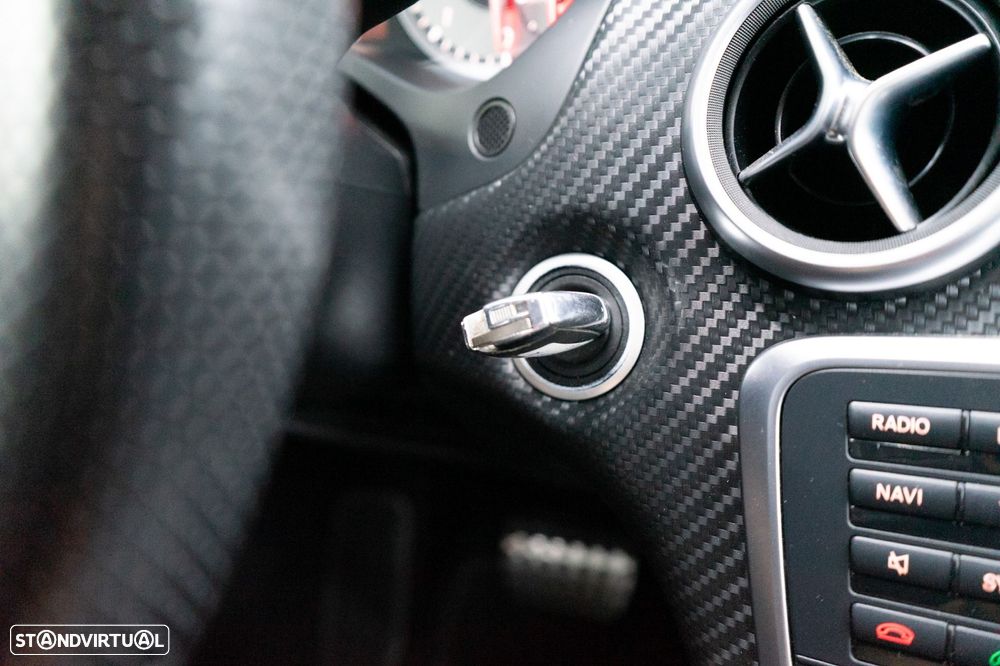 Mercedes-Benz A 180 - 38