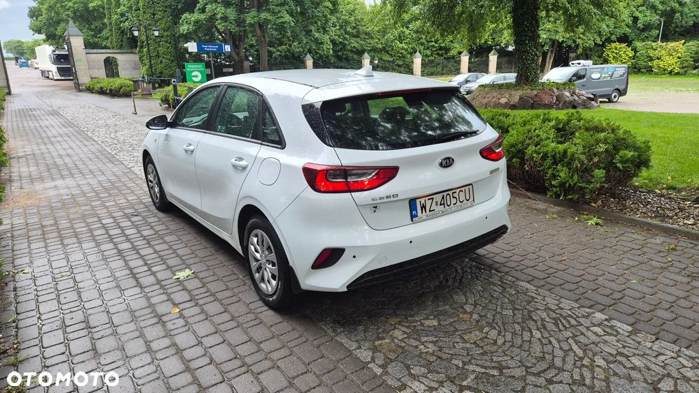 Kia Ceed 1.6 CRDi mHEV L - 8