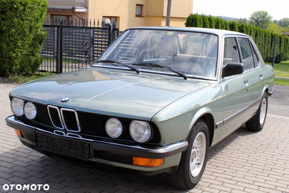 BMW Seria 5 525 e - 2