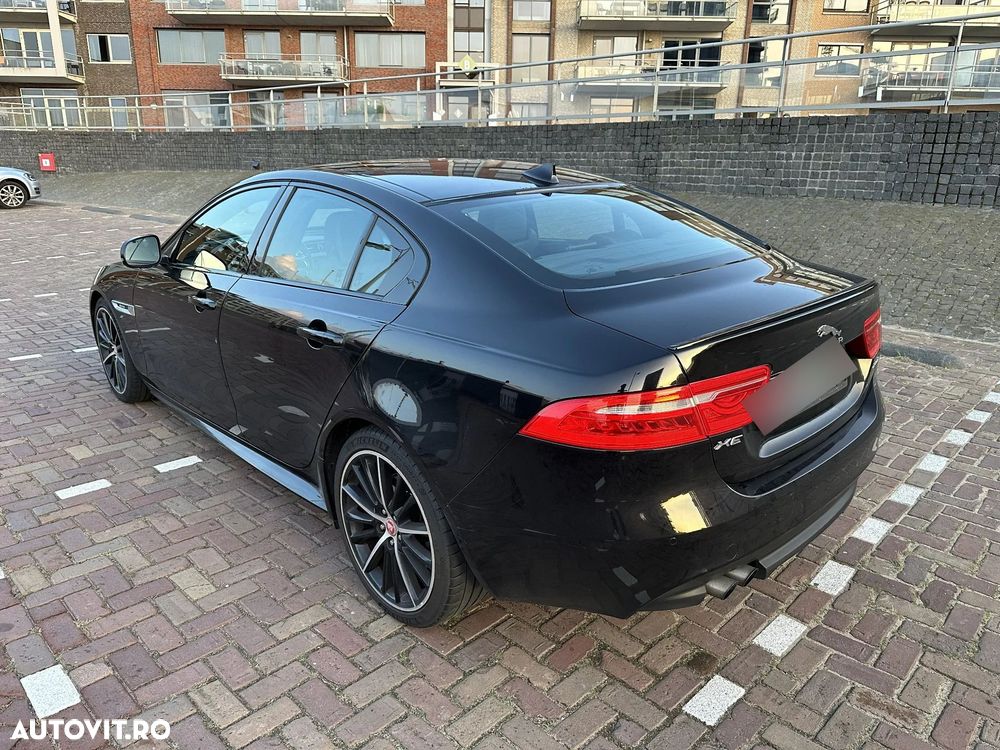 Jaguar XE 2.0 Portfolio - 16