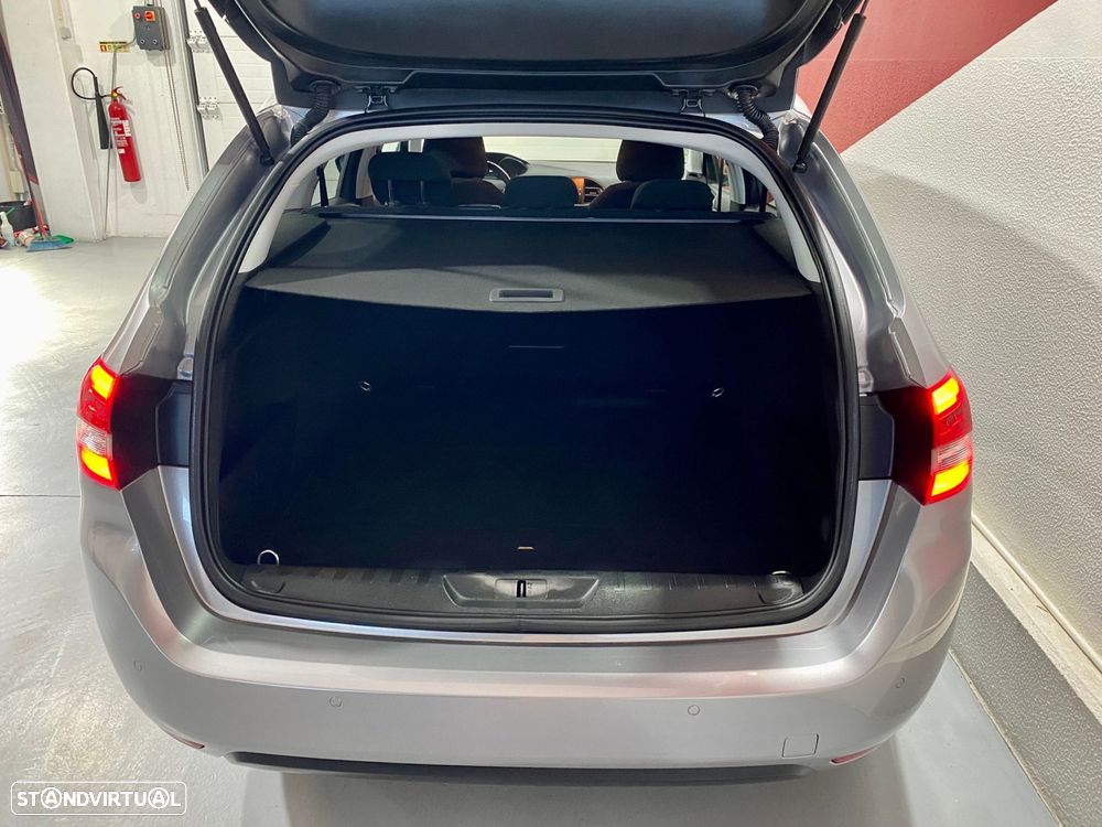 Peugeot 308 SW 1.5 BlueHDi Style - 35