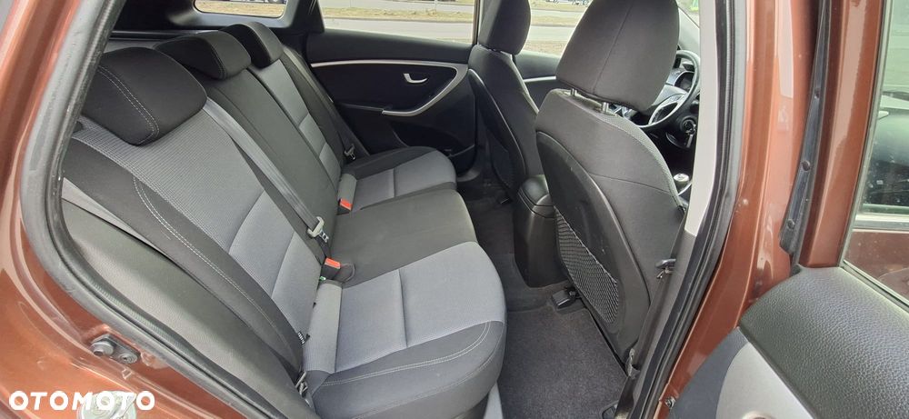 Hyundai i30 1.6 GDI Style - 25