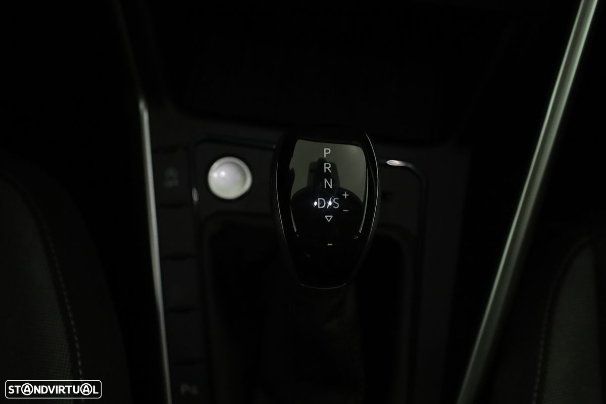 VW Taigo 1.0 TSI Urban DSG - 13