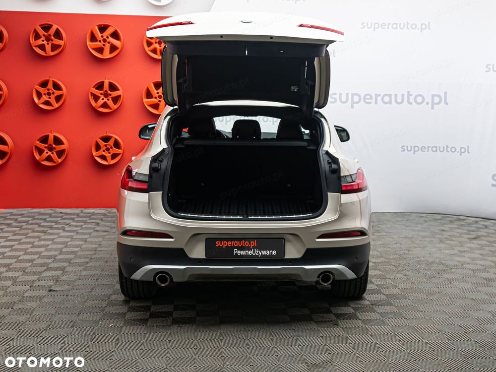 BMW X4 xDrive20i sport - 32