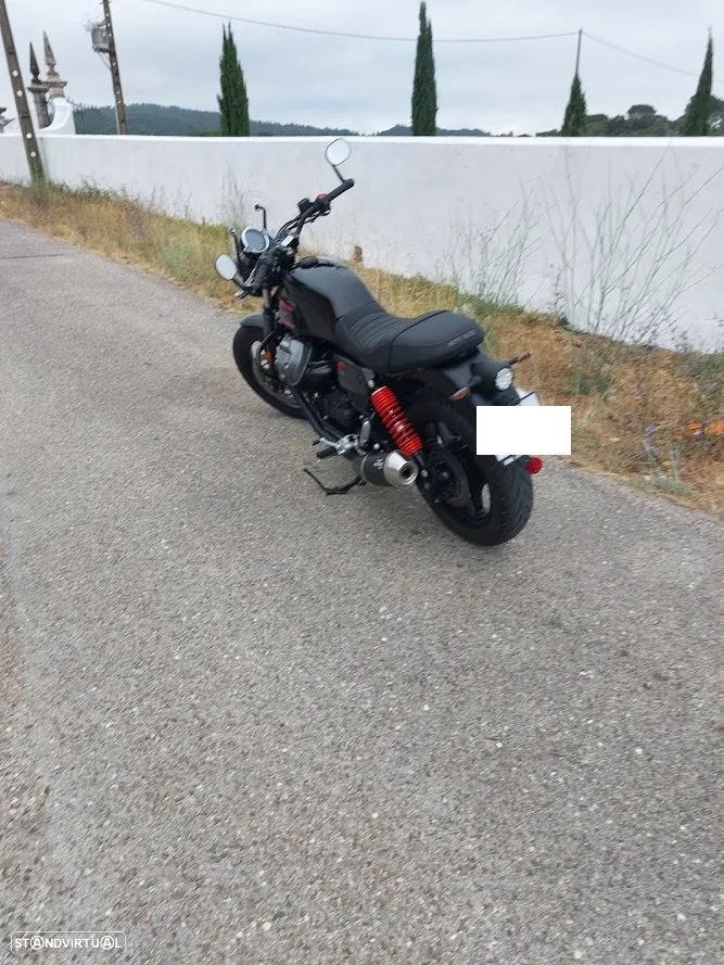 Moto Guzzi V7 - 11