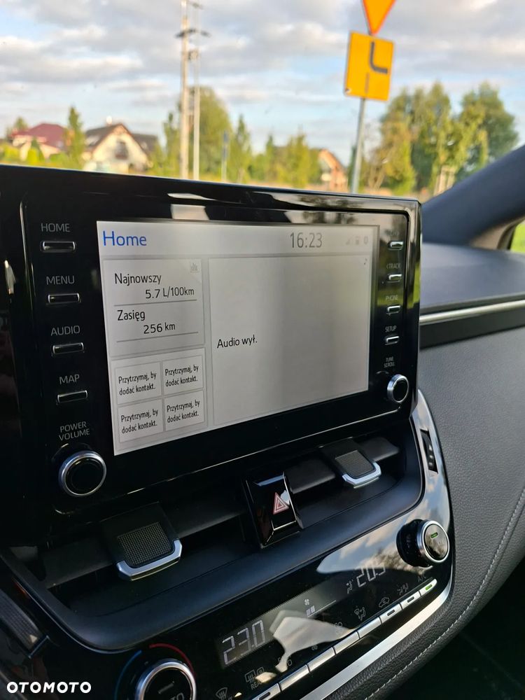 Toyota Corolla 1.8 Hybrid Comfort - 10