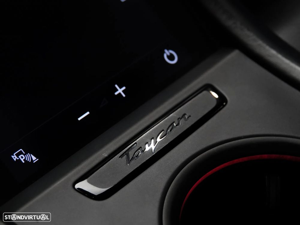 Porsche Taycan 4S - 33