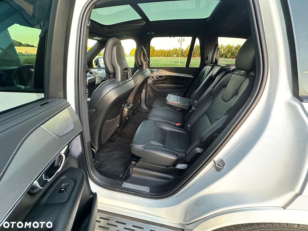 Volvo XC 90 D5 AWD R-Design 7os - 11