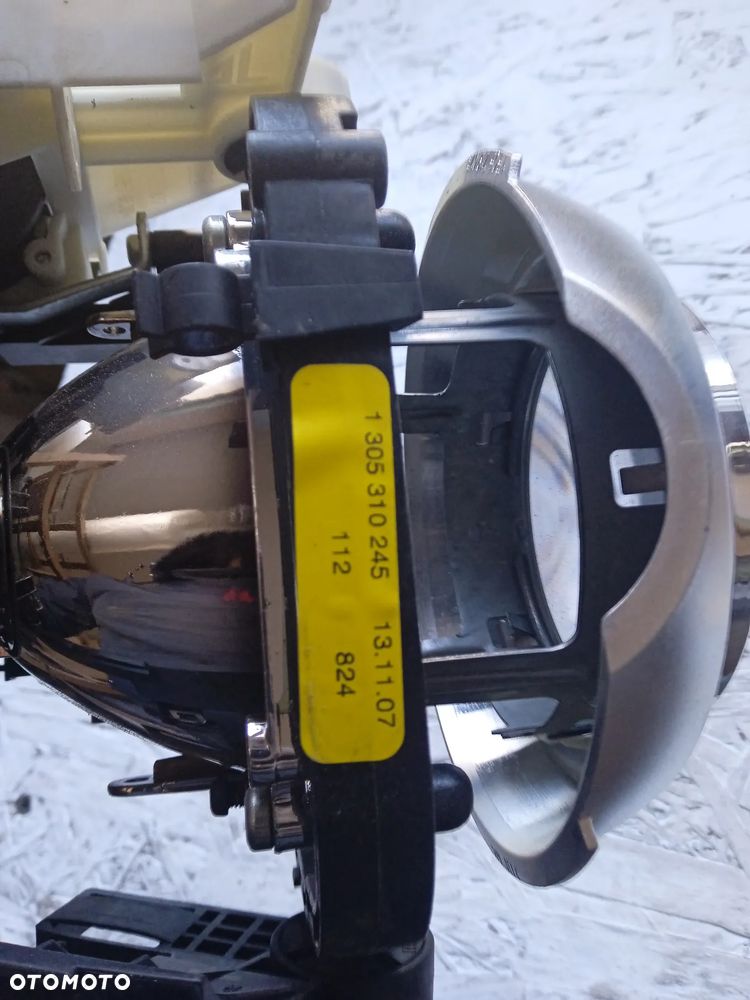 1305310245 SOCZEWKA PRAWEJ LAMPY BI XENON AUDI A4 B7 - 4
