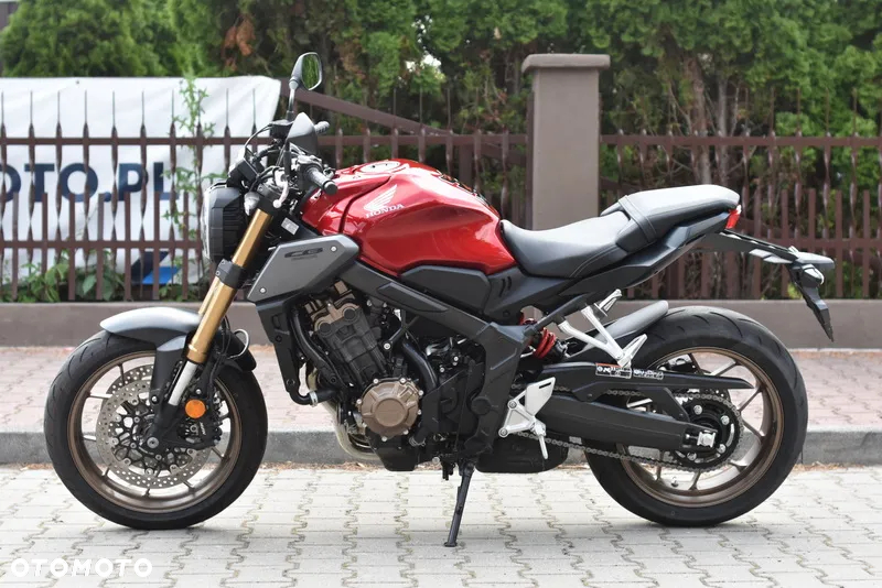 Honda CB - 22