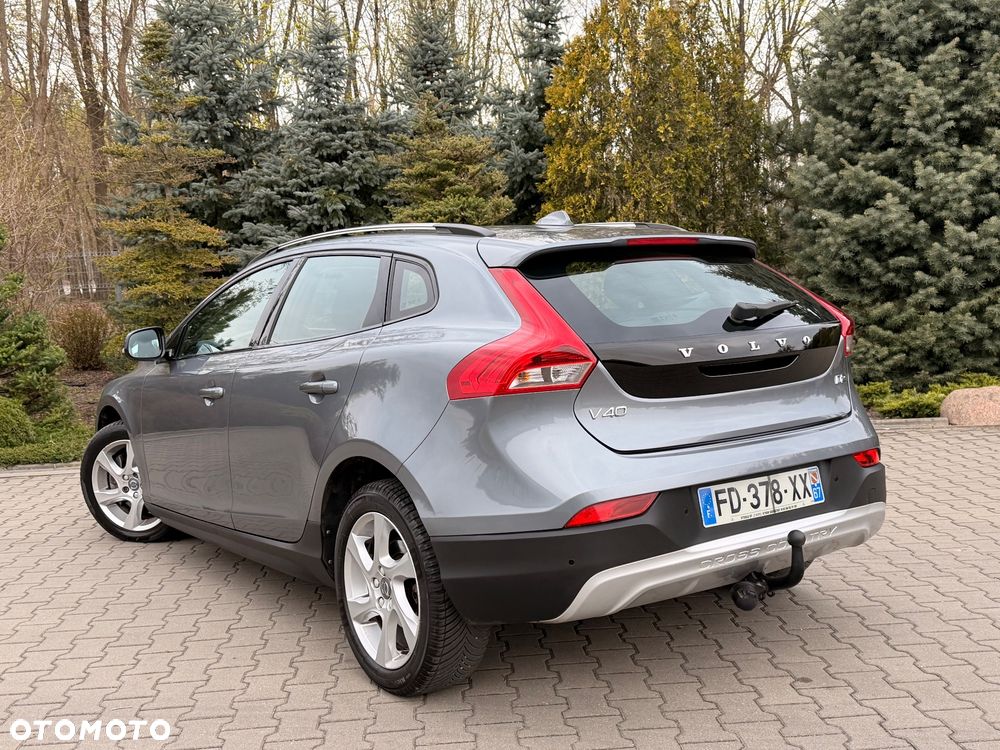 Volvo V40 Cross Country D2 Momentum - 8