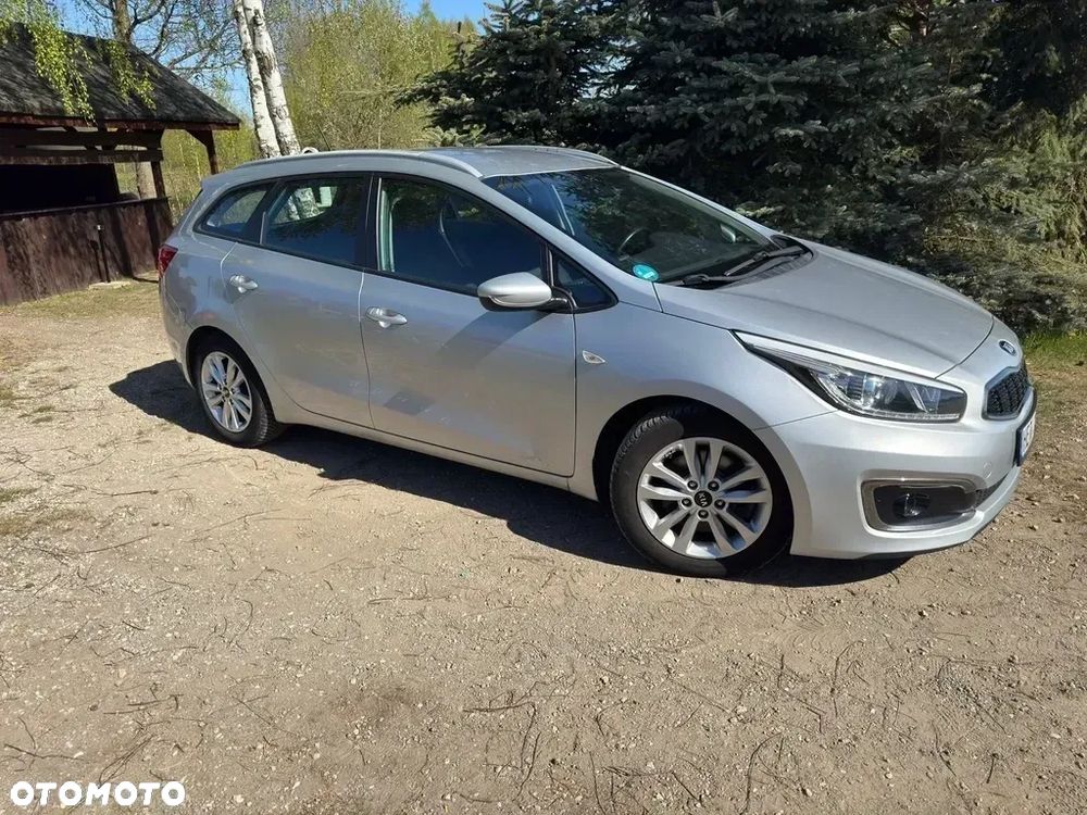 Kia Ceed - 23