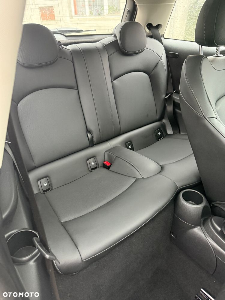 MINI Cooper SE Essential Trim - 24