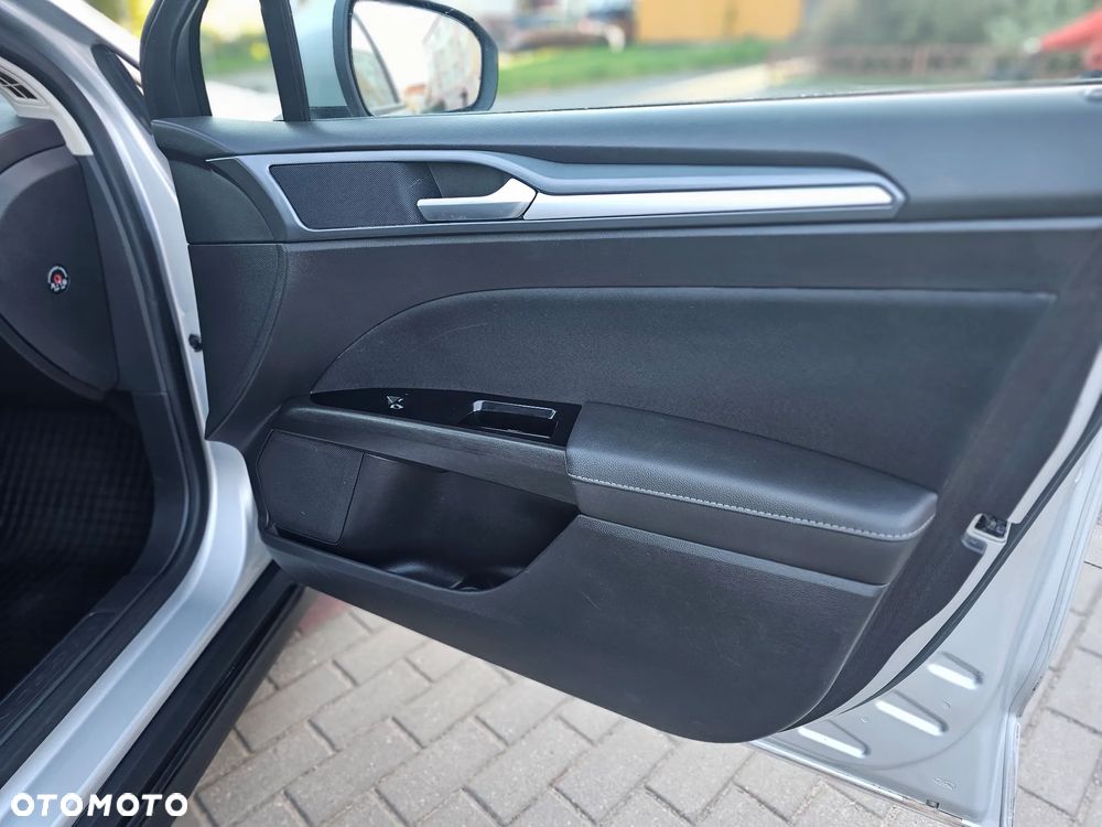 Ford Mondeo - 14