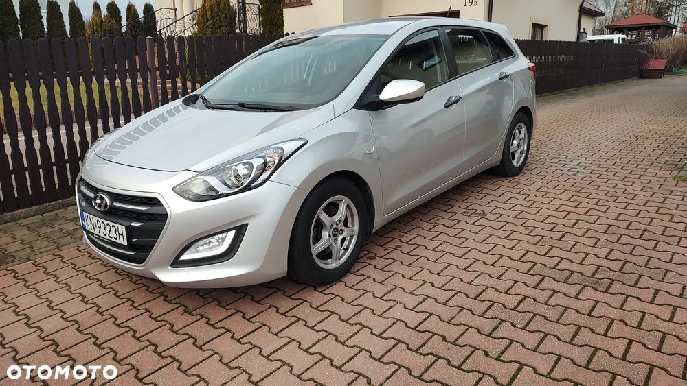 Hyundai i30 1.6 Classic + - 1