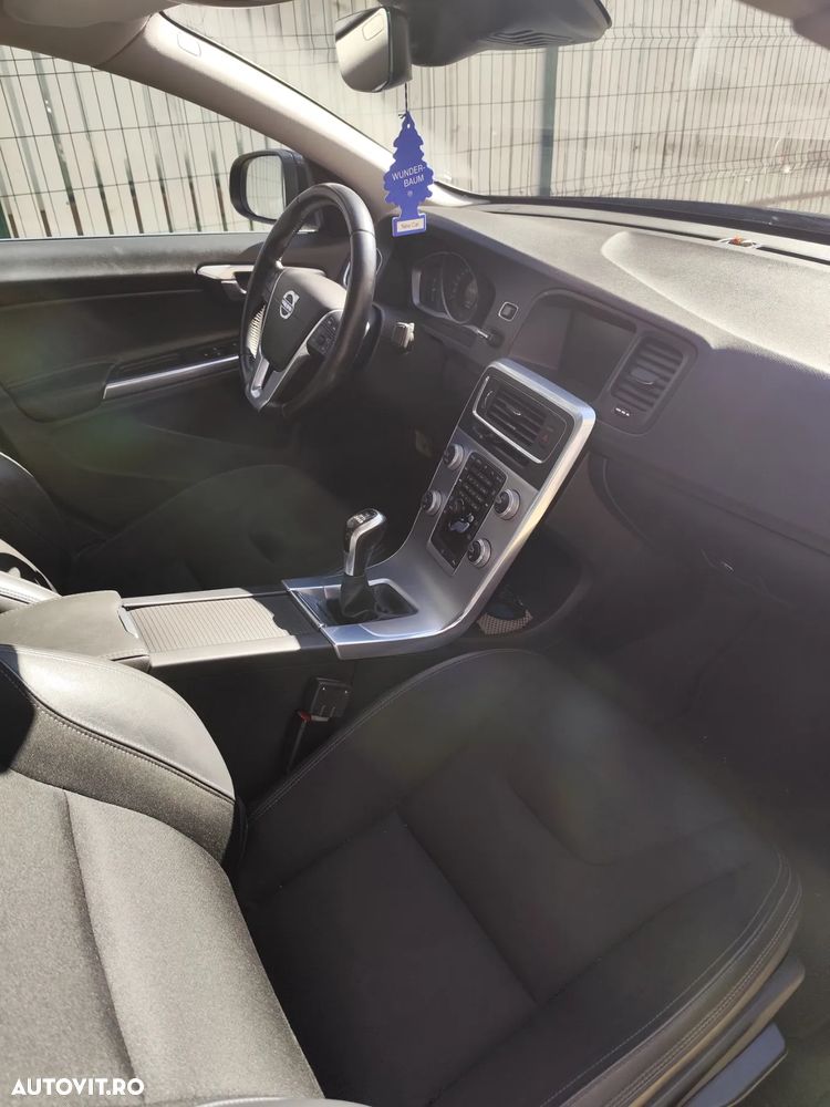 Volvo S60 D2 Basic - 4