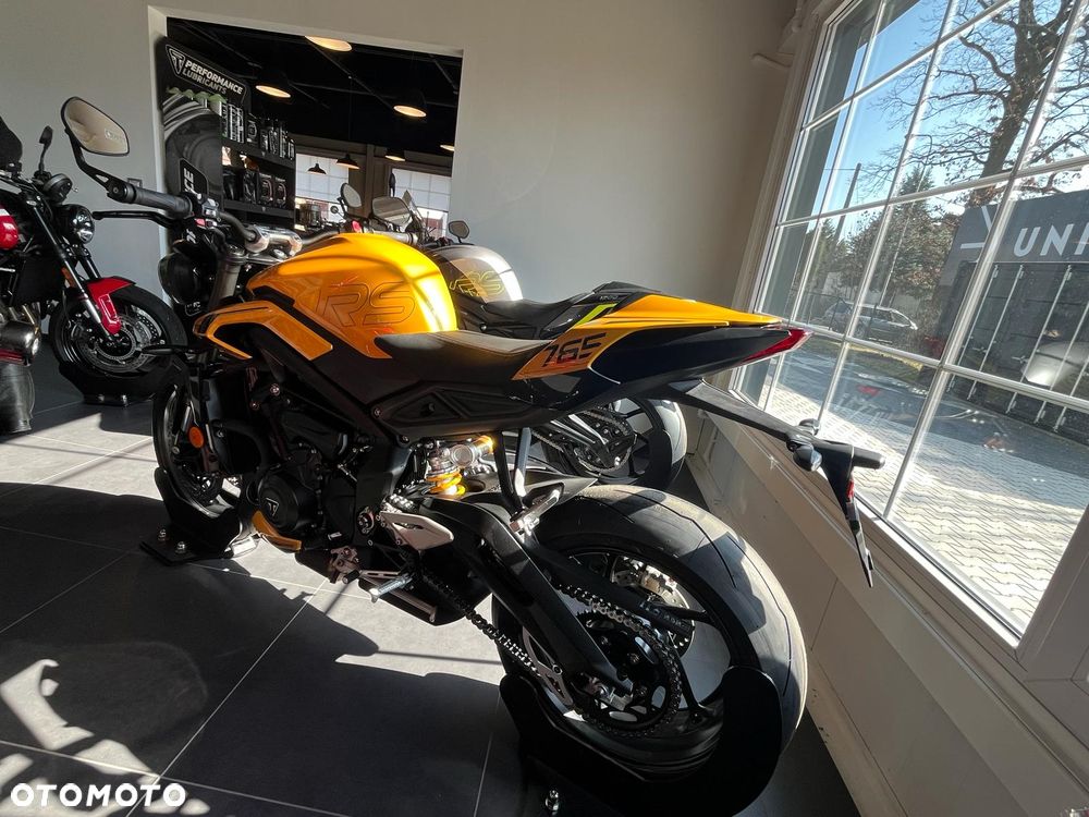 Triumph Street Triple - 6