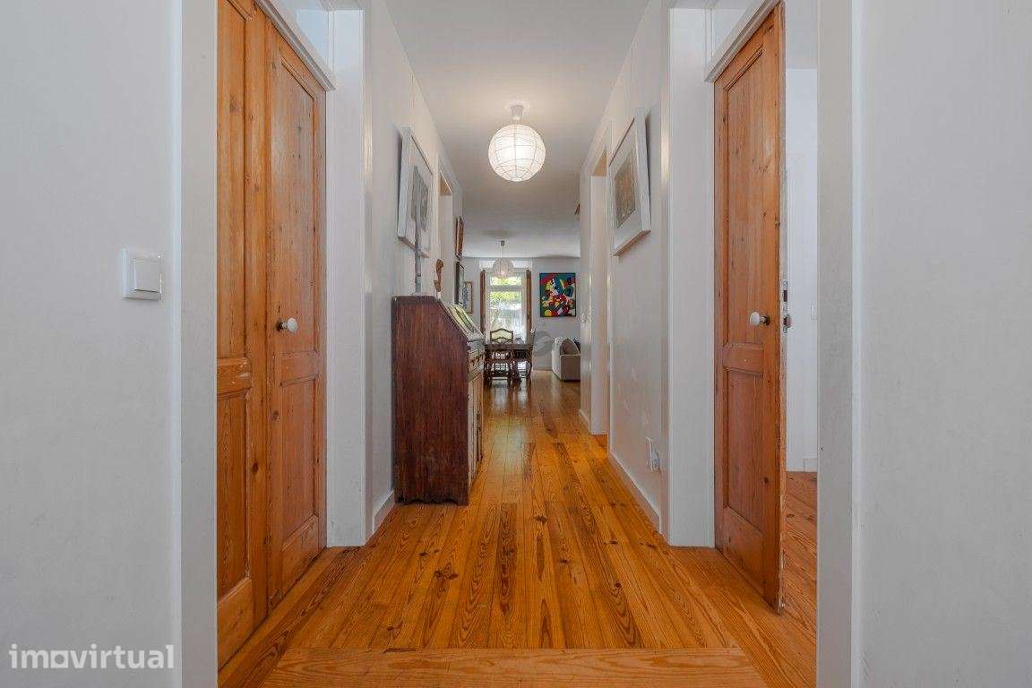 Moradia duplex na Graça com 5 Quartos e Jardim - Grande imagem: 5/25