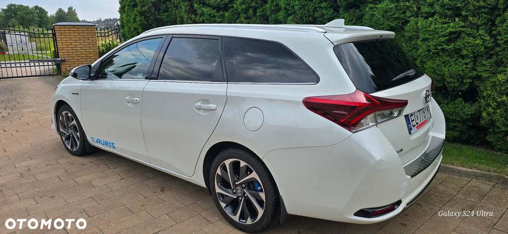 Toyota Auris Hybrid 135 Comfort - 4