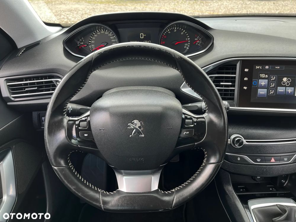 Peugeot 308 - 18