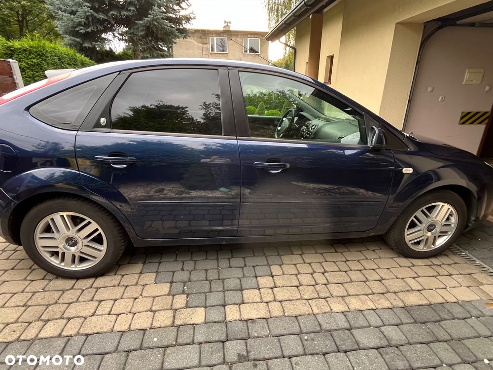Ford Focus ver-ghia - 5