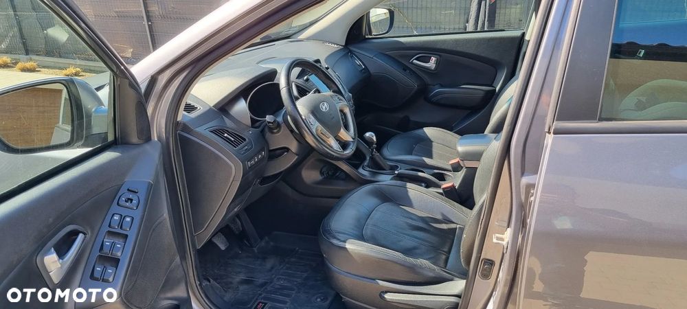 Hyundai ix35 2.0 4WD Trend - 5