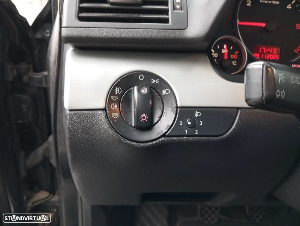 Audi A4 Avant 2.0 TDI S-line - 21