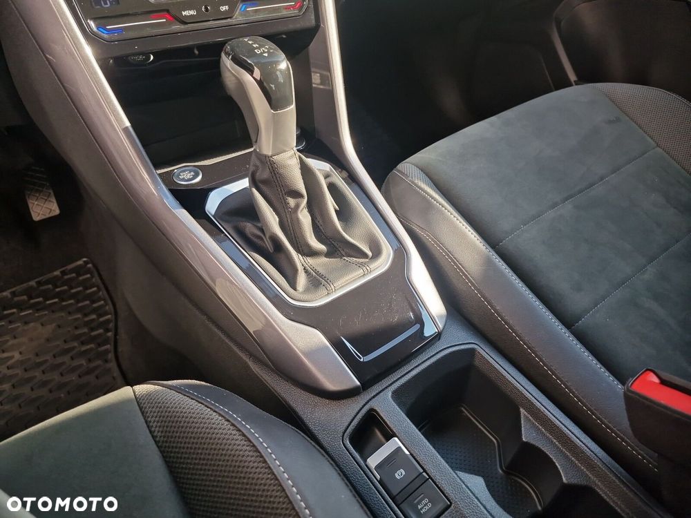 Volkswagen T-Roc 1.5 TSI Style DSG - 17