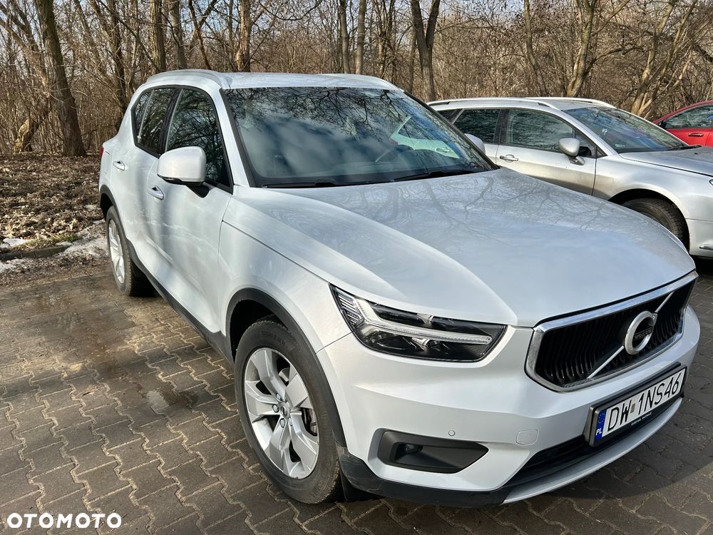 Volvo XC 40 T3 Momentum Pro - 1