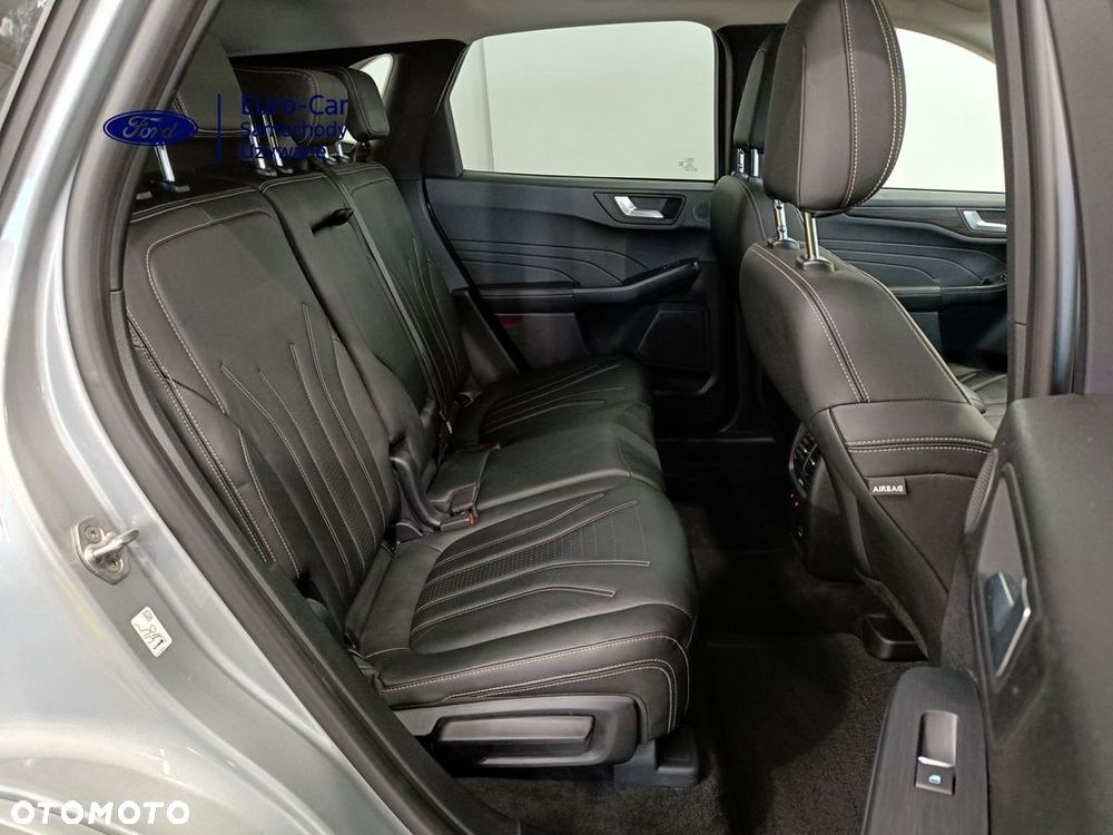 Ford Kuga - 38