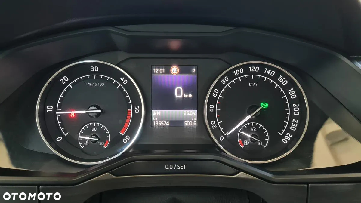Skoda Superb 2.0 TDI 4x4 Style DSG - 21