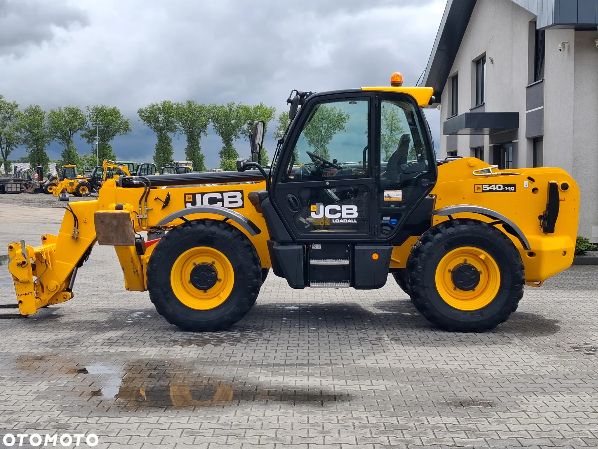 JCB 540 - 140 Hi Viz - 2