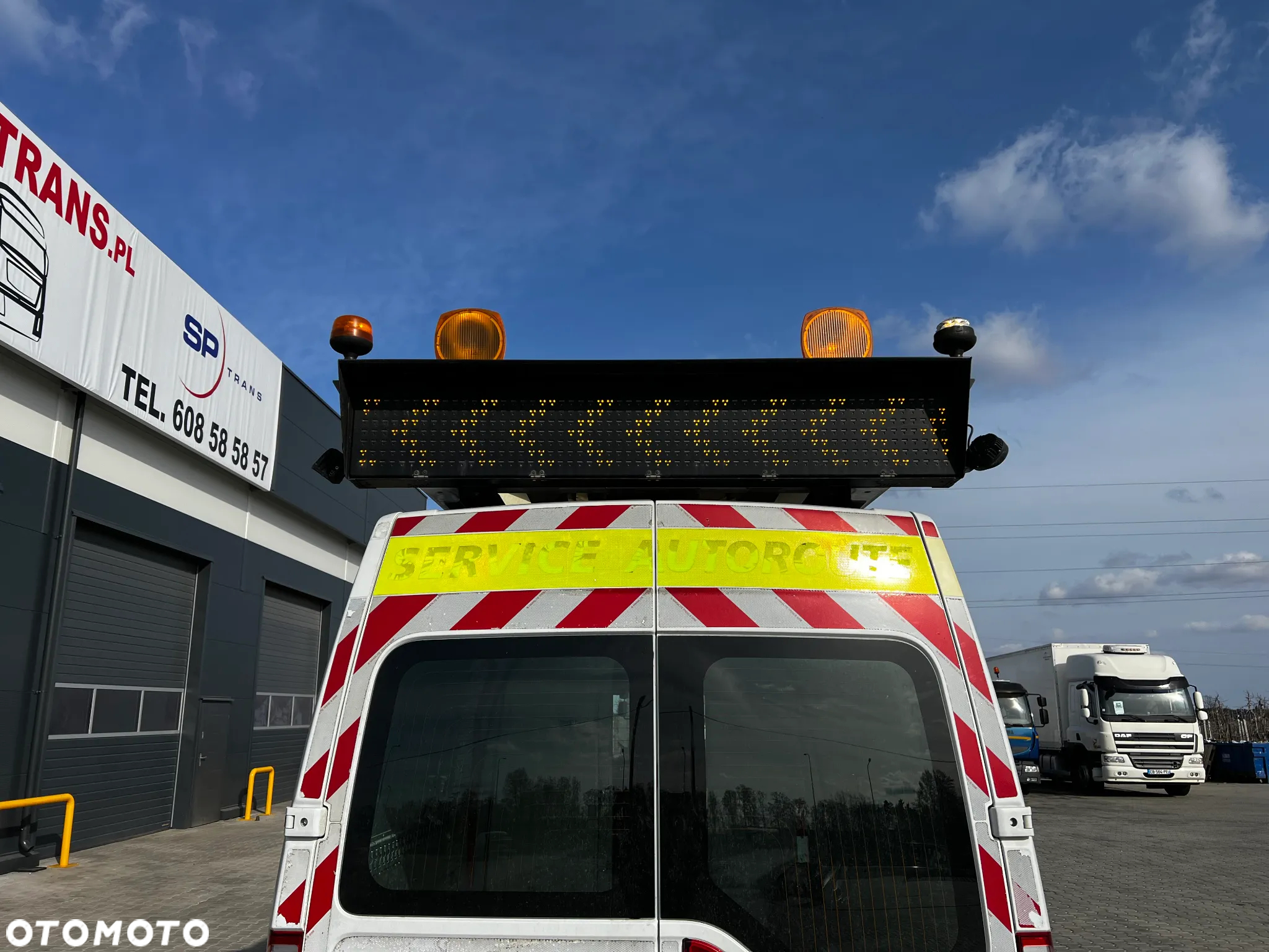 Znak, lampy ostrzegawcze, składane roboty drogowe - 9
