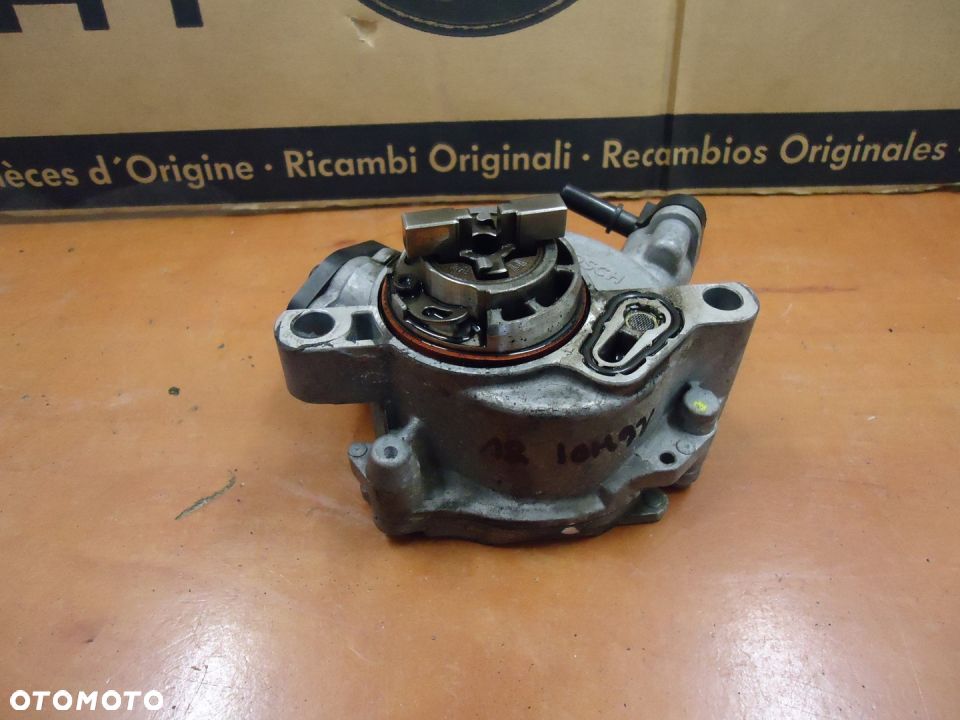 POMPA PODCIŚNIENIA VACUM 1.6 HDI 9804021880 - 1