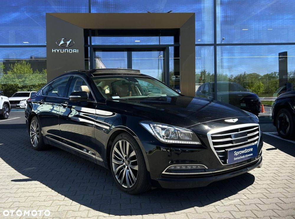 Hyundai Genesis - 5