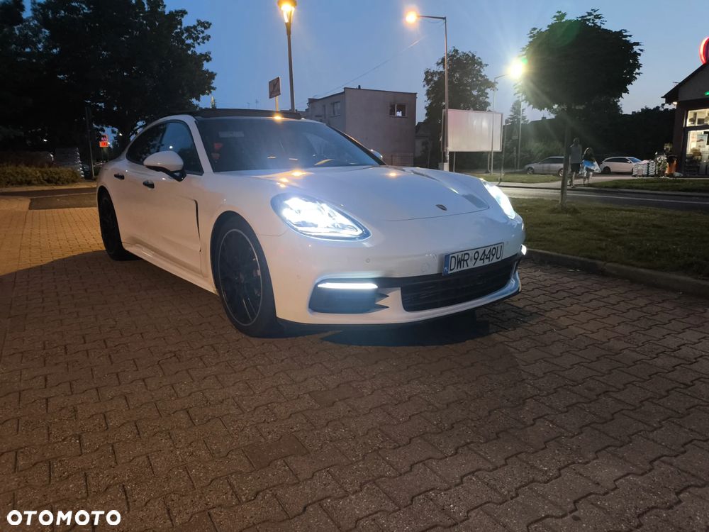 Porsche Panamera Standard - 19