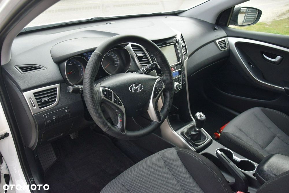 Hyundai i30 1.4 Premium - 30