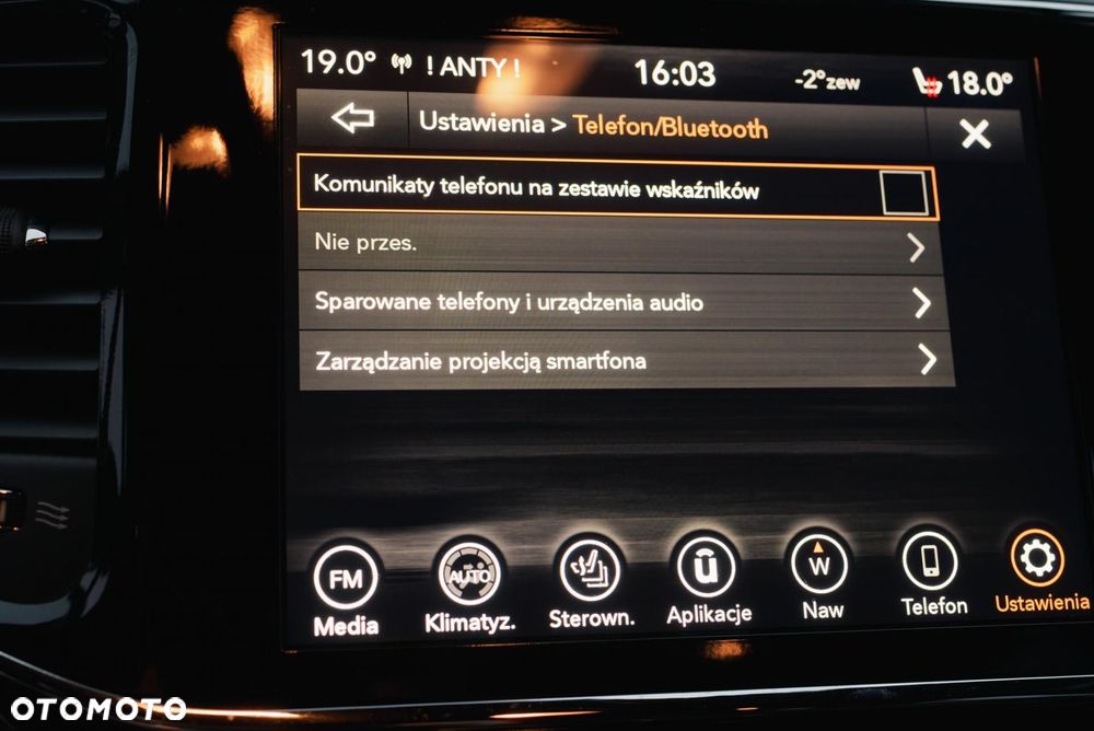 Jeep Grand Cherokee - 22