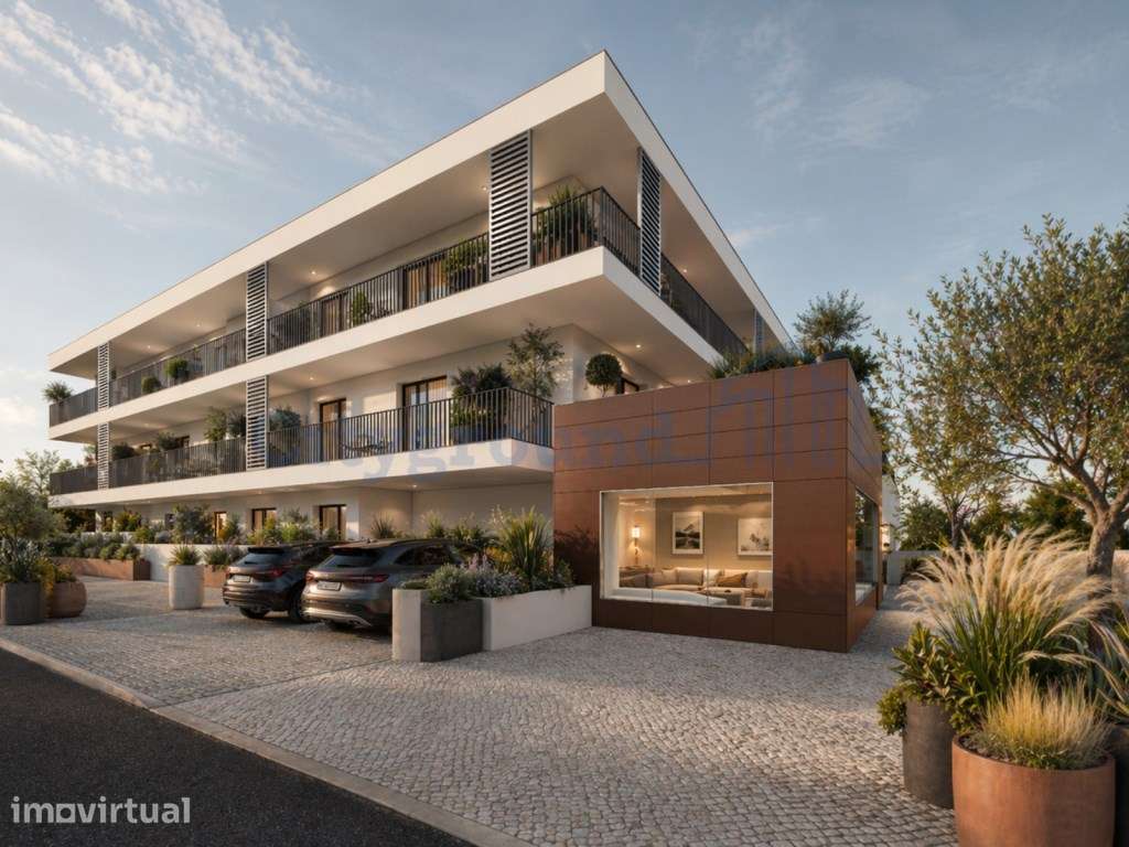 Apartamento T3 com garagem no centro de Ferrel - Grande imagem: 2/16