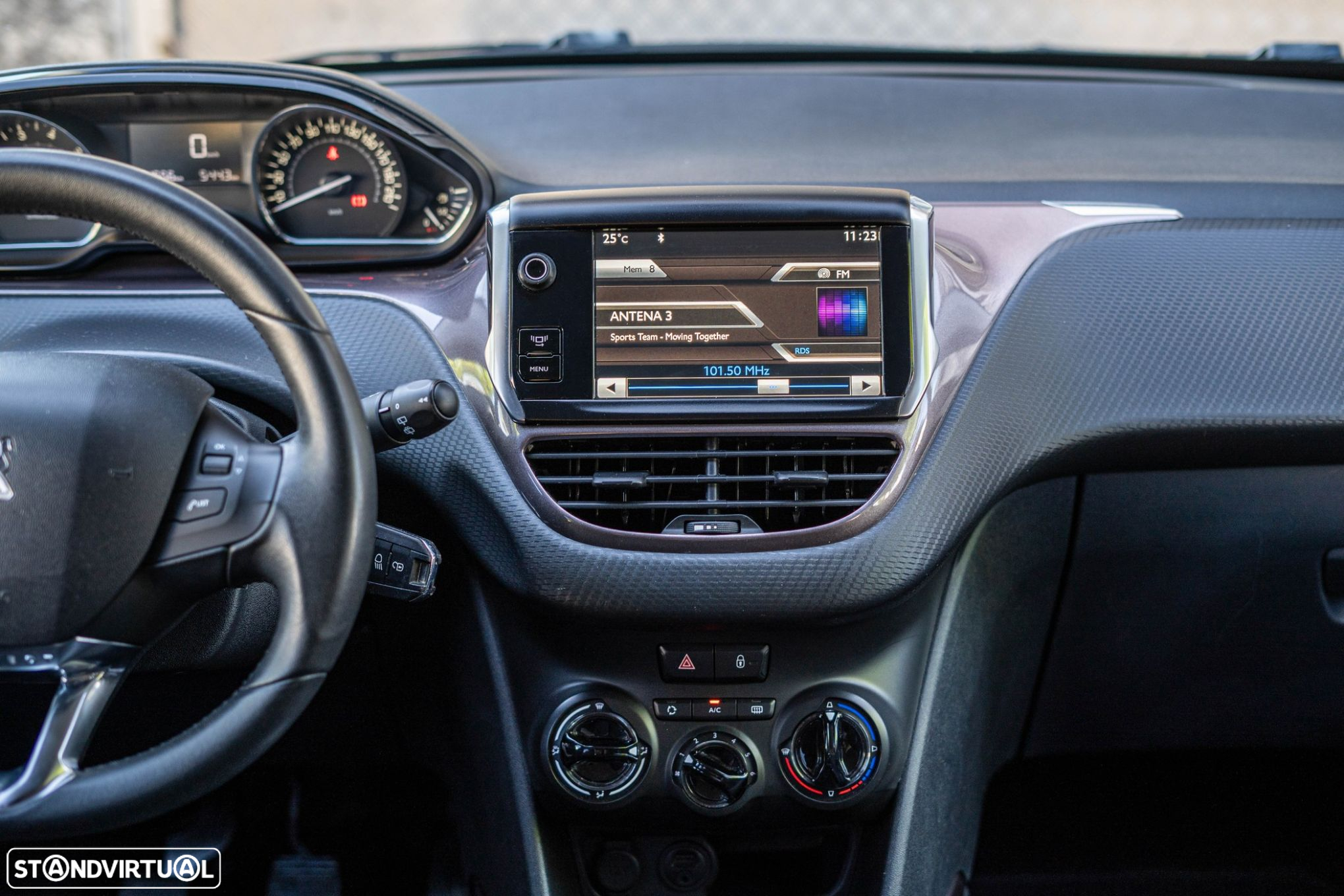 Peugeot 2008 1.2 PureTech Style - 14